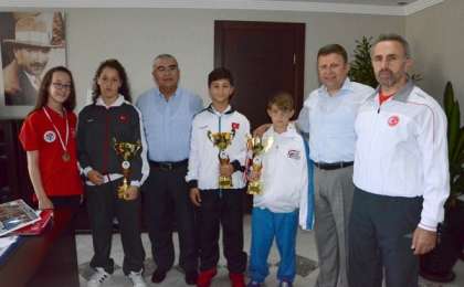 Başarılı Sporculardan Başkan Baysan'a Ziyaret
