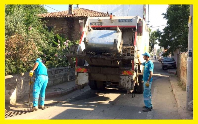 Turistik Mahallemiz Kumbağ'da, 3 Günde 278 Ton Çöp Toplandı